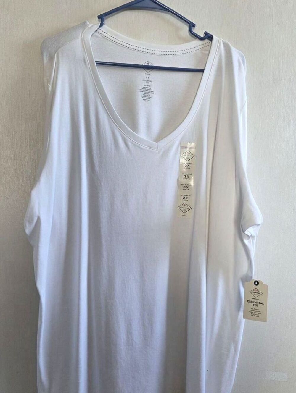 NWT St. John's Bay Essential V-Neck Tank Top White 3X